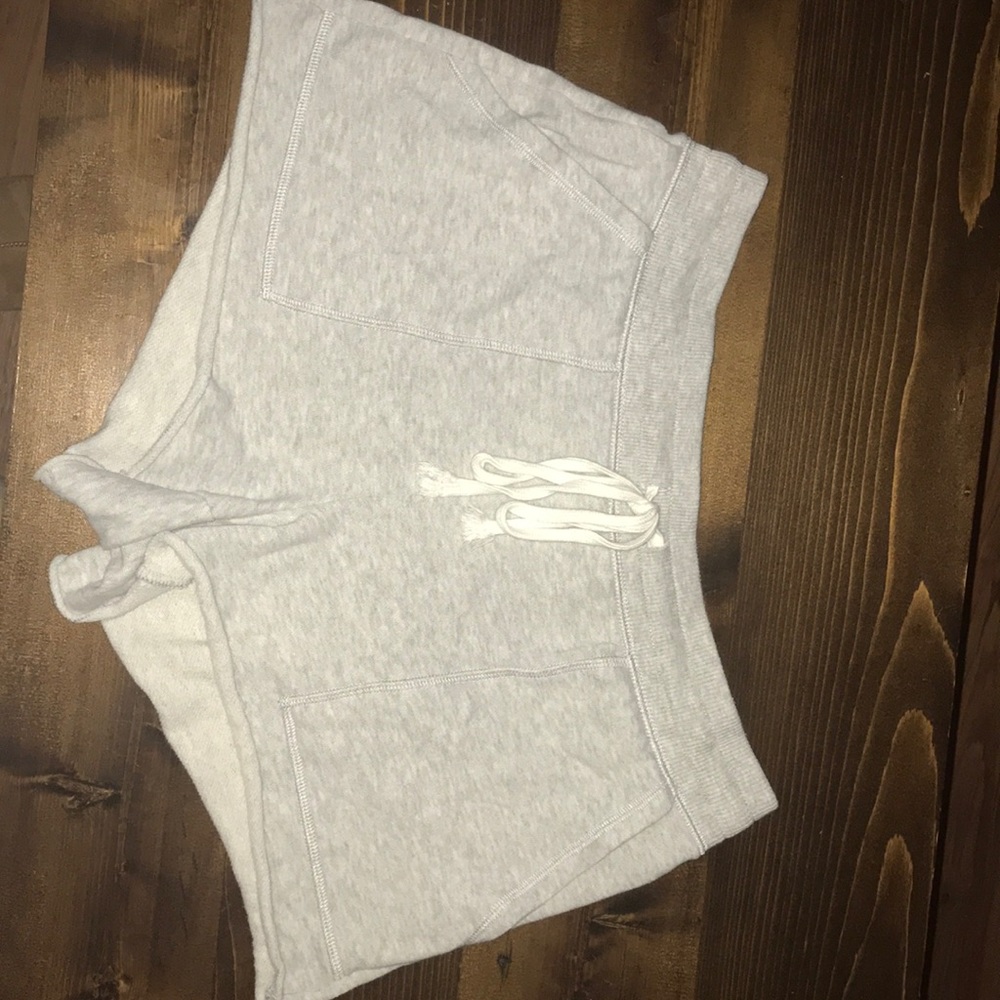 Aerie fleece shorts size medium